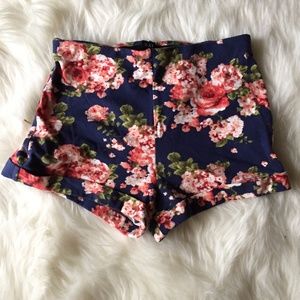 XXI Floral Women's Shorts Cotton and Spandex